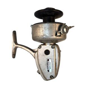 Vintage Olympic Penguin No 210 Spinning Fishing Reel Made in Japan